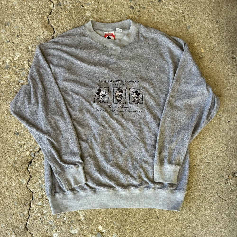 Minnie Mouse Disney Mickey Inc. Embroidered Women's Crewneck‎ - M